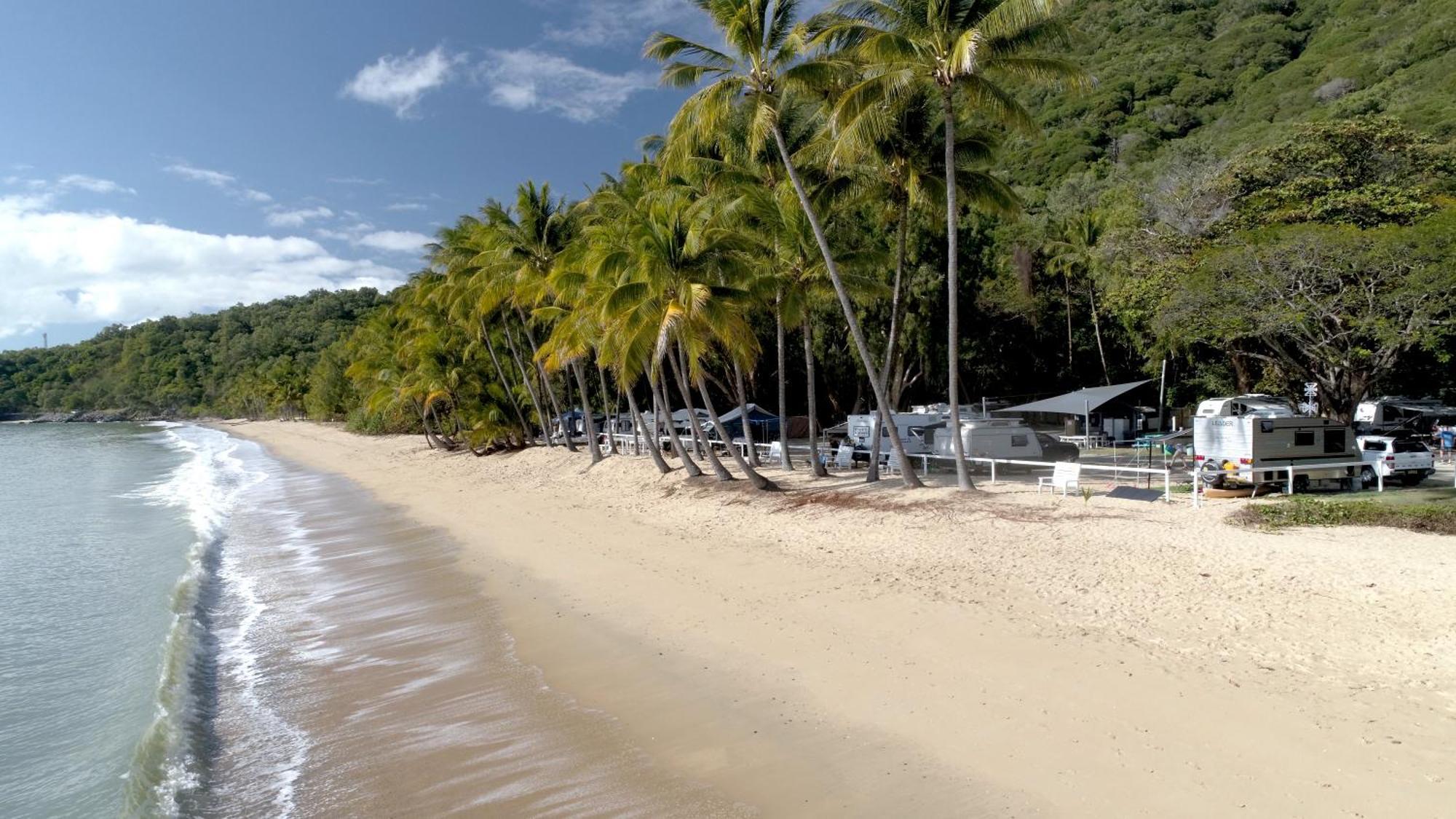 Ellis Beach Oceanfront Holiday Park Palm Cove Esterno foto